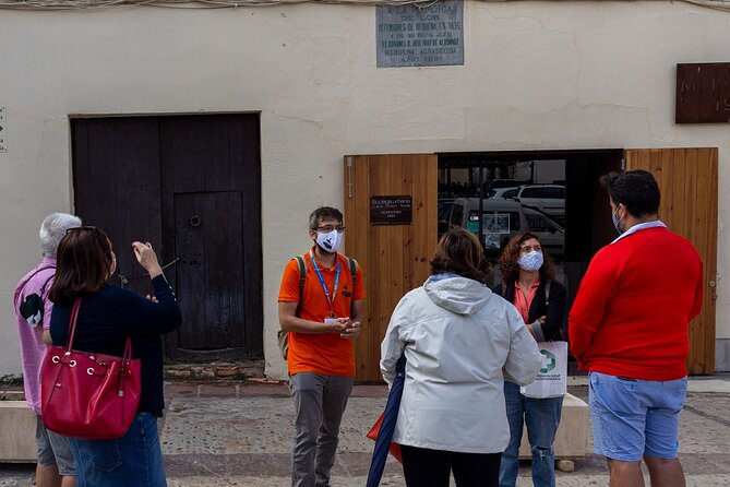 Small-Group Wine Tour with Local Expert (7 max) - Pickup from Valencia and the drive inland