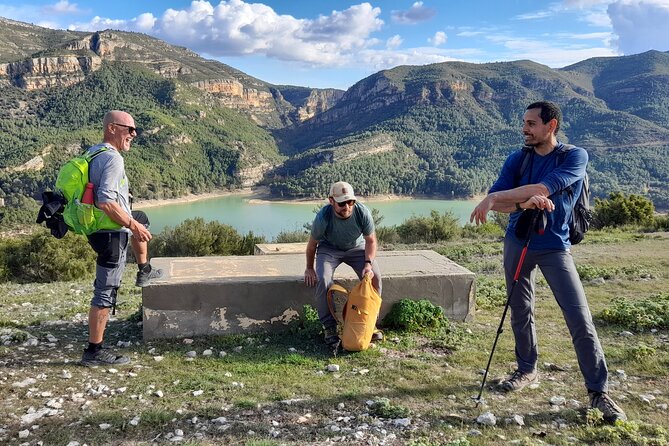 Stunning Hike around Buseo reservoir - The Buseo Reservoir Loop, About 14 Kilometers of Varied Walking