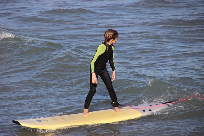 Surf lesson on Valencia beach - A family lesson with a useful age range