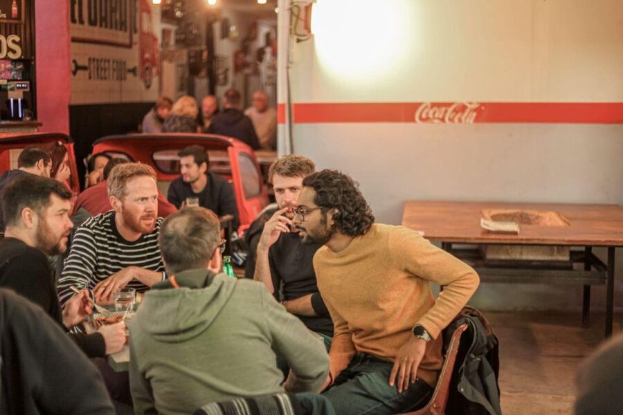 The Biggest Pub Quiz in Valencia - Why the English-language format matters