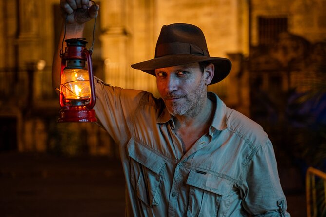 The Holy Grail with Indiana Jones - Stop 5: Legends around the Palacio de dos Aguas