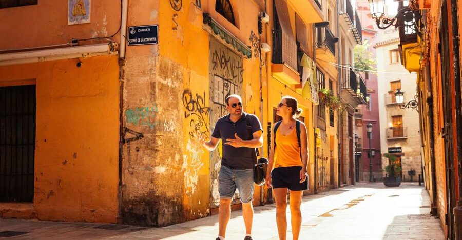 Valencia: 1.5-Hour Private Kick-Start Tour with a Local - Meeting at Beers and Travels