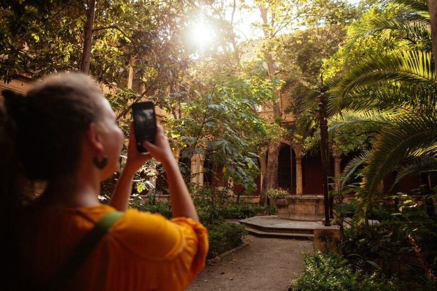 Valencia: 1.5-Hour Private Kick-Start Tour with a Local - Who should book this Valencia introduction?