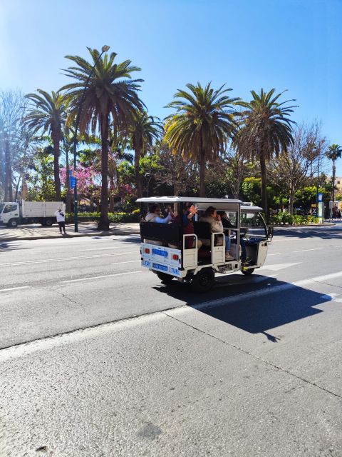 Valencia: 2-hour City Highlights Guided Tuk-Tuk Tour - Mercado de Colón and Valencia’s food culture