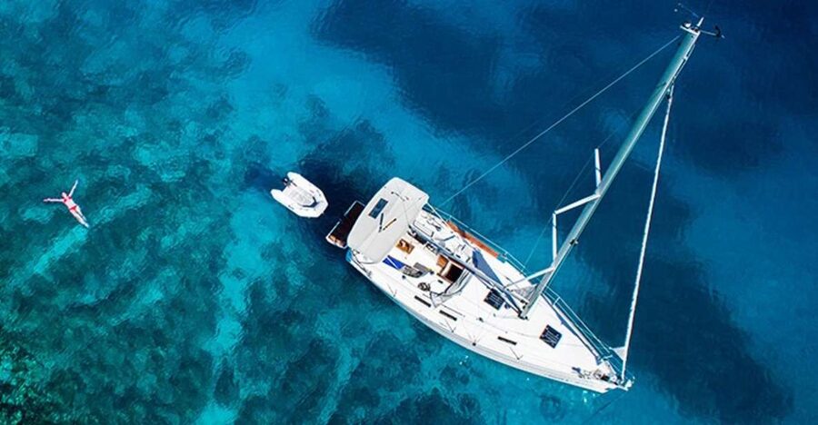 Valencia: 2-Hour Private Boat Cruise - Key points at a glance