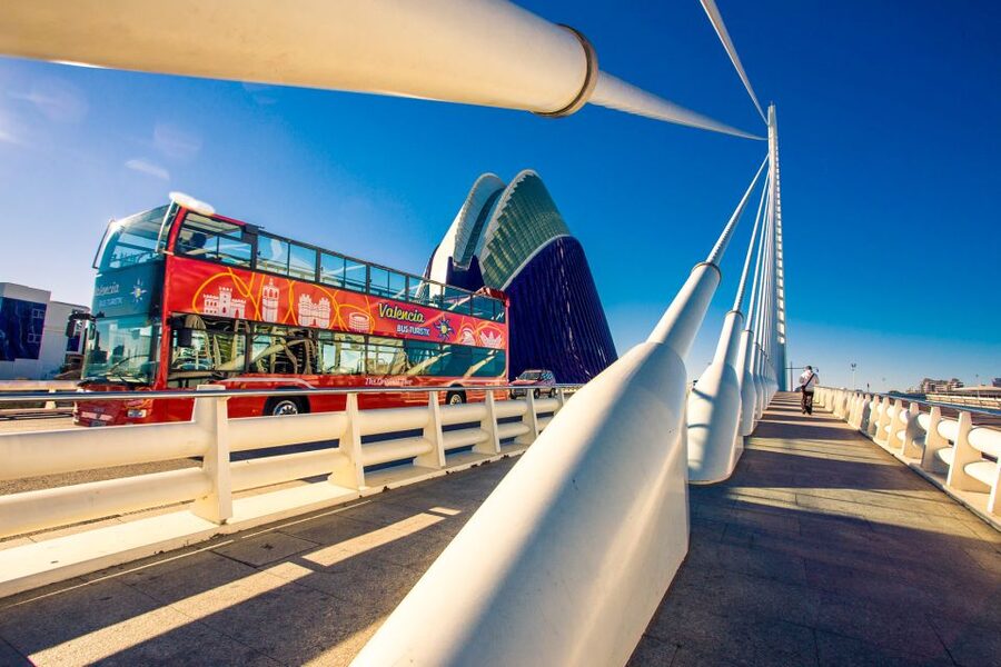 Valencia: 24 or 48-Hour Hop-on Hop-off Bus Ticket - Stops 13 and 14: Nuevo Centro and Dama Ibèrica