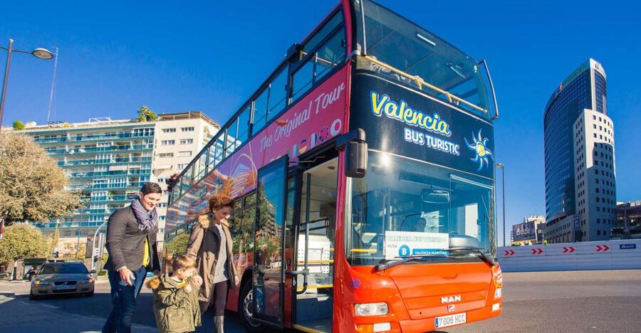 Valencia: 24 or 48-Hour Hop-on Hop-off Bus Ticket - Stop 1: Poeta Querol and the central city