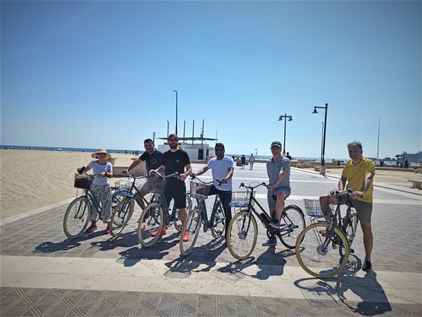 Valencia: 3-Hour Guided City Sightseeing & Beaches Bike Tour - Continuing to the port and Valencia beach