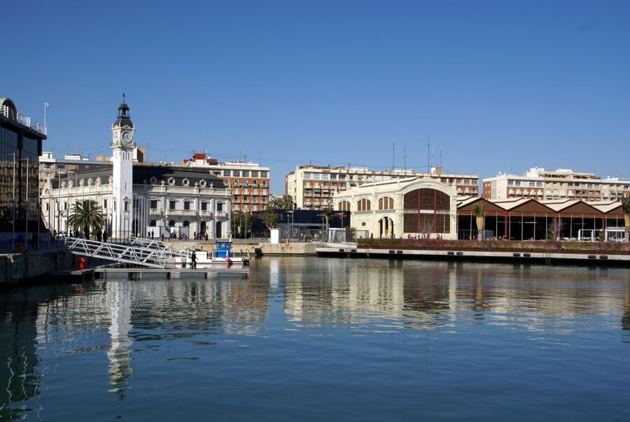 Valencia: 3-Hour Guided City Sightseeing & Beaches Bike Tour - Who will get the most from this ride