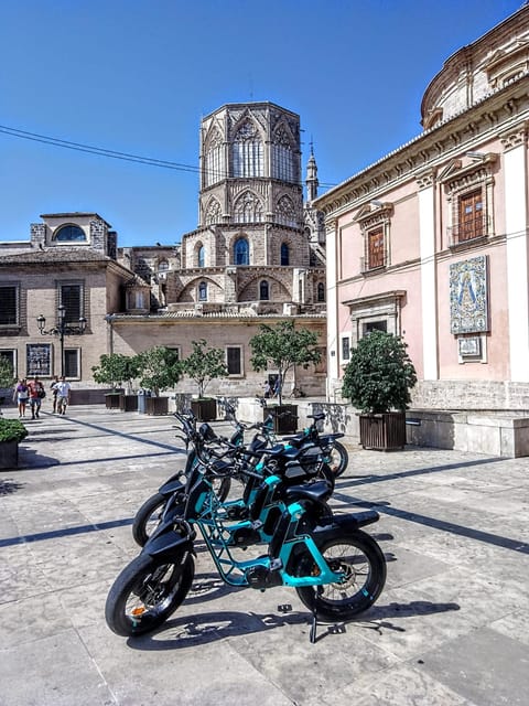 Valencia all in one: beaches, old town & city arts by E-bike - Turia Gardens and Valencia’s modern face