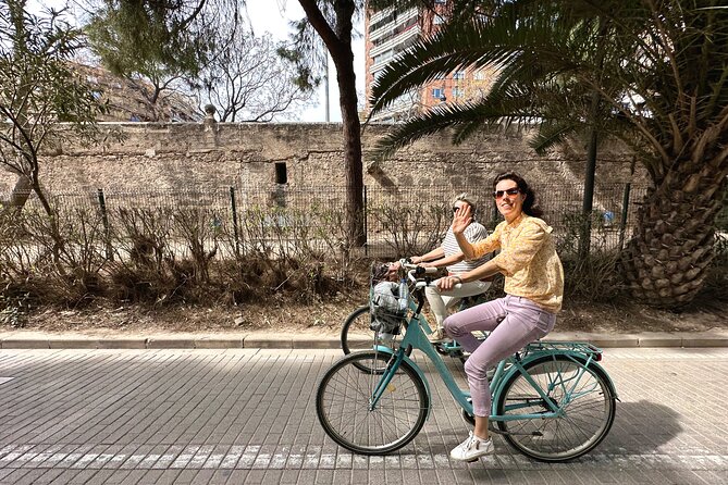 Valencia All in One Bike Tour - Cruising through Turia Park
