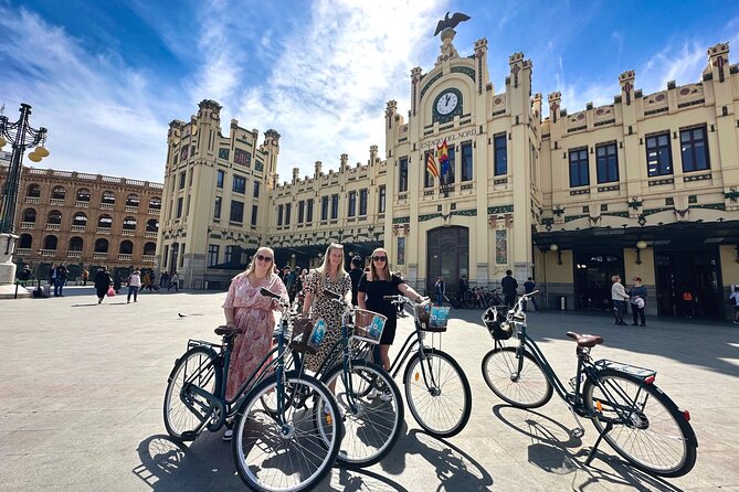 Valencia All in One Bike Tour - The City of Arts and Sciences as the grand finish