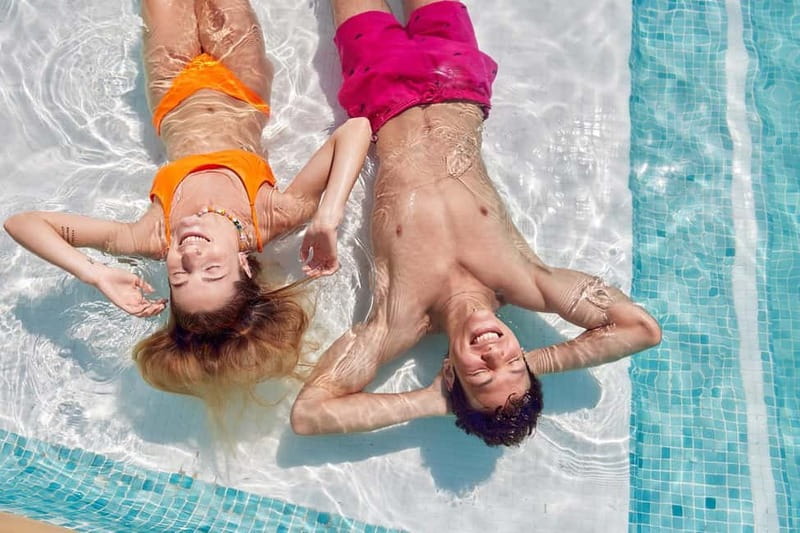 Valencia:Alquiler barco sin licencia PoblaFarnals+Beach Club - Price, fuel, and the value for five people