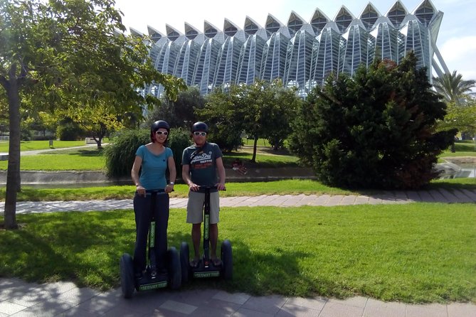 Valencia Arts and Sciences Segway Tour - L’Hemisfèric and the curved screen