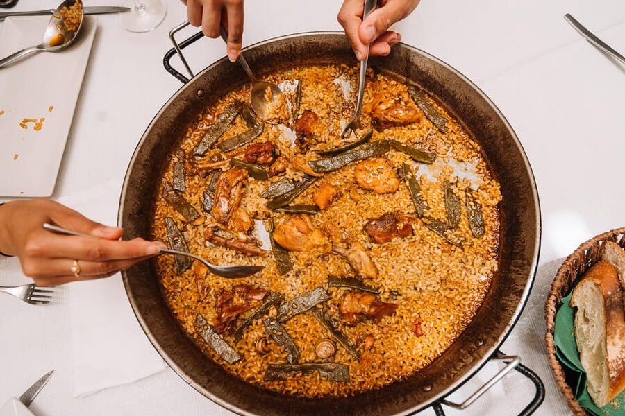 Valencia: Authentic Food Tour with Paella Valenciana - Horchata, sweets and the final paella