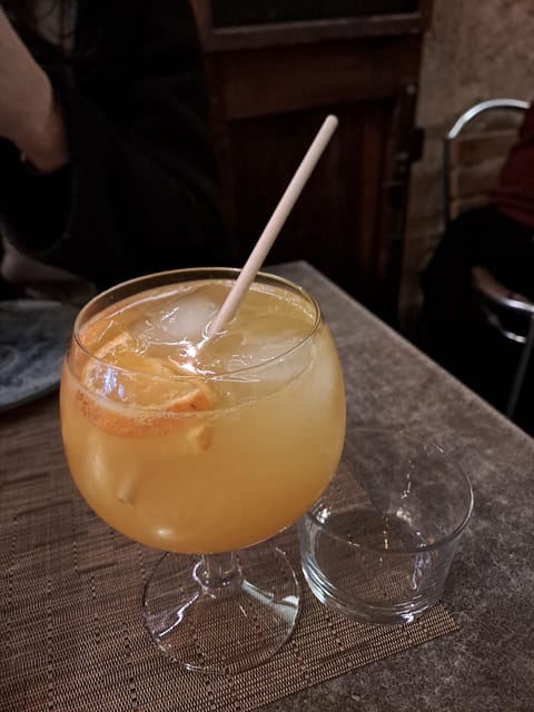 Valencia: Authentic Tapas & Drinks with a Local - Horchata and fartons on a lunch departure