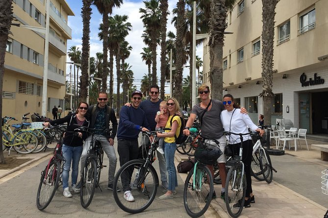 Valencia Bike Tour from the City to the Beach, plus Bike Guy App! - The Turia Gardens change the pace