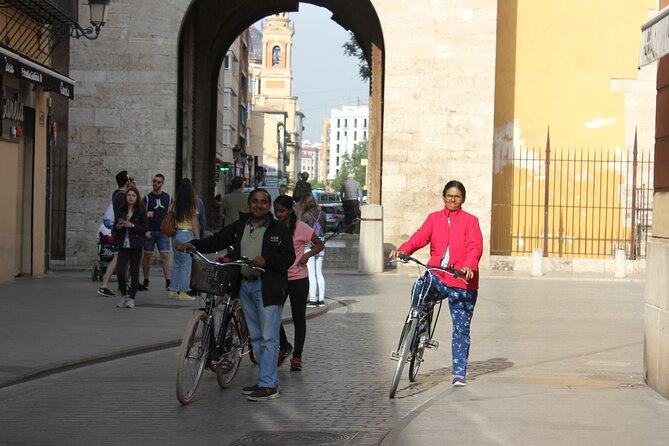 Valencia Bike Tour: Top Sights and City of Arts & Sciences - From Plaza de la Virgen into Valencia’s old center
