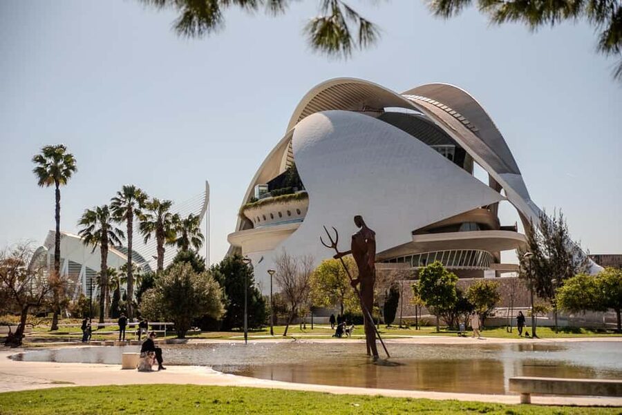 Valencia Bike Tours: City Highlights - Turia Gardens: the ride’s most relaxing stretch