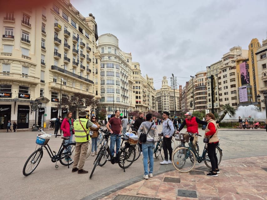 Valencia, Biketour of all the city with a local guide - What you get for 23 dollars
