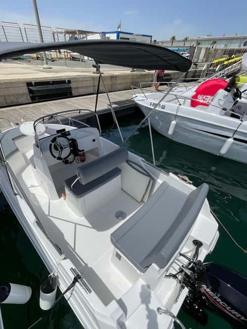 Valencia: Boat Rental without License - How much time should you book?