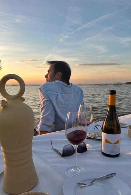 Valencia: Boat Ride with Valencian Wine Tasting & Tapas - Key points at a glance