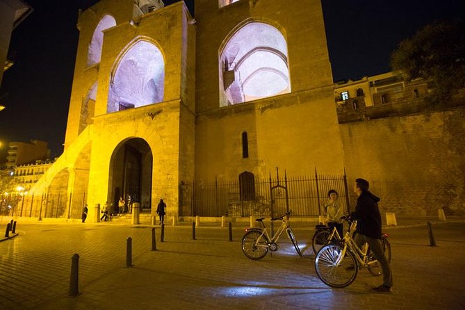 Valencia By Night Bike Tour - Barrio del Carmen brings old Valencia to life