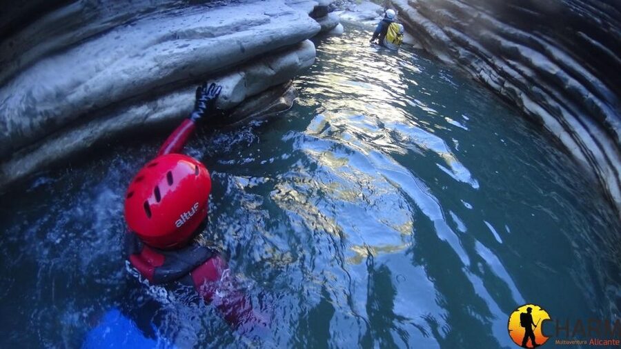 Valencia: Canyoning Half-Day Adventure Tour - What the Instructor Adds to the Day