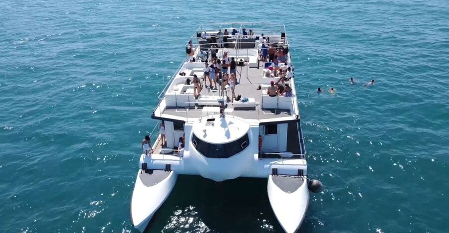 Valencia: Catamaran Cruise, Paella Lunch and Swim Stop - A Mediterranean lunch with a clear purpose