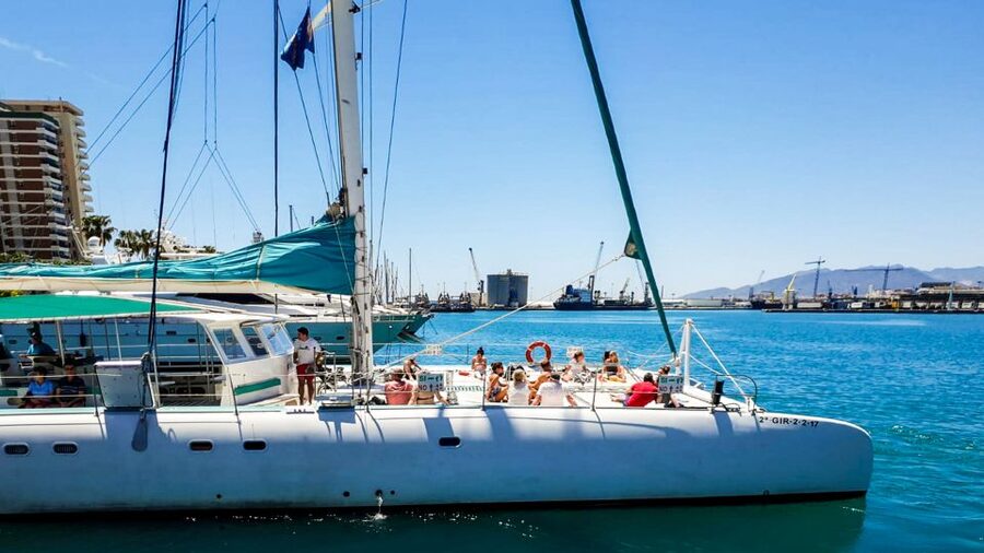 Valencia: Catamaran Cruise with Swimming & Optional DJ - Anchoring for the Sea Swim