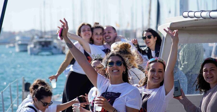 Valencia: Catamaran Party Boat - What the Valencia catamaran party is really like