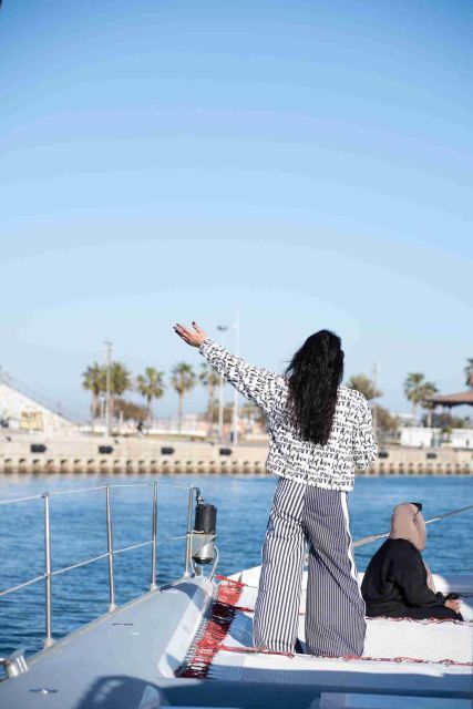 Valencia: Catamaran Party Boat - Choosing the paella lunch option