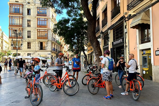 Valencia City Highlights in Guided Bike or E-Bike Tour - The cathedral quarter and the old city gates