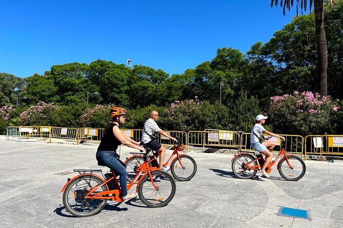 Valencia City Highlights in Guided Bike or E-Bike Tour - Riding through Ciutat Vella