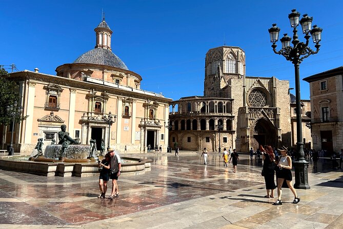 Valencia City Highlights in Guided Bike or E-Bike Tour - The Turia Park ride