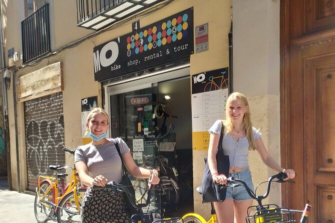 Valencia City MO'Bike Tour - Price, group size, and what you receive