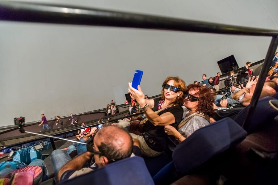 Valencia: City of Arts and Science 3D Movie at Hemisfèric - The $10 price and what you receive