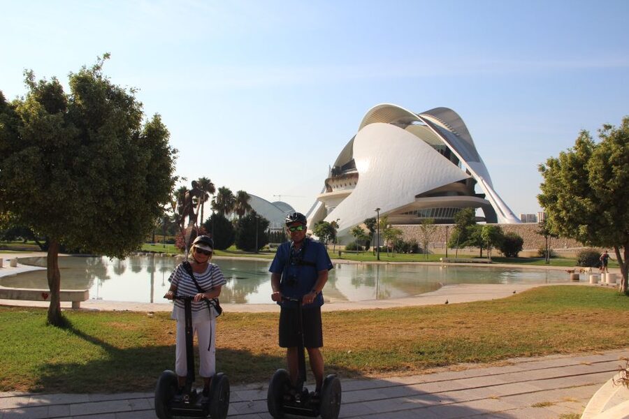 Valencia: City of Arts and Sciences Segway Tour - The Hemisfèric and Calatrava’s sweeping forms