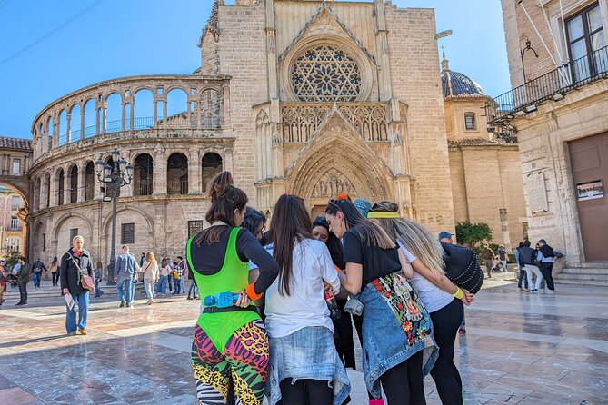 Valencia City Tour: A Treasure Hunt Experience - The secret finish near Plaça de la Reina