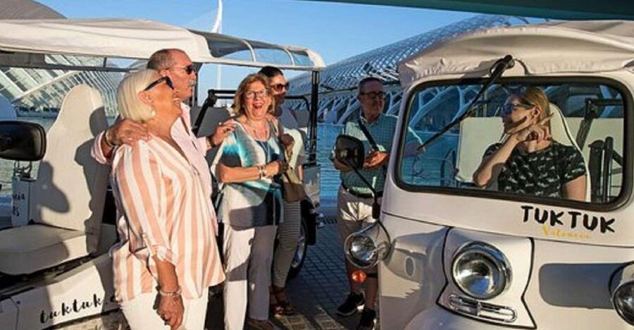 Valencia: Complete Tuk-Tuk Tour Around the City - Why a tuk-tuk makes sense in spread-out Valencia