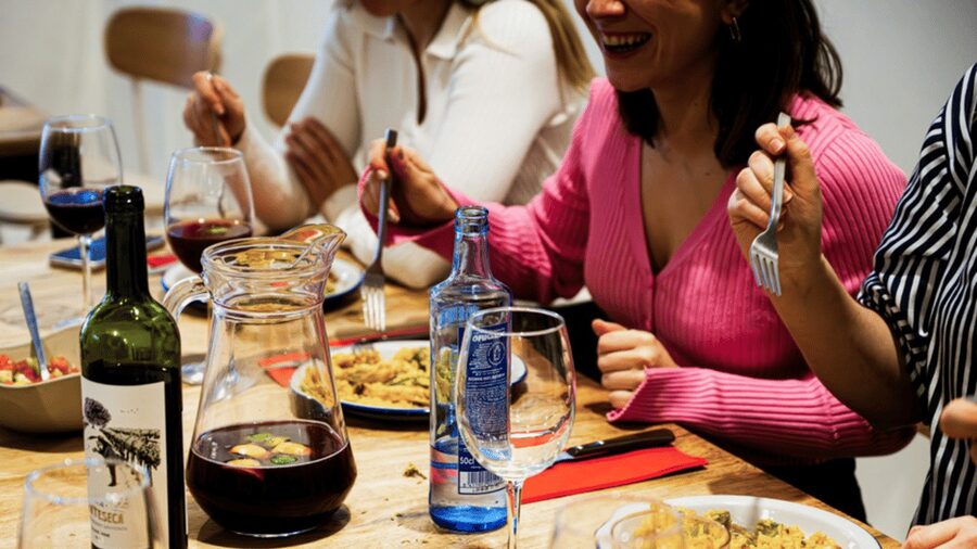 Valencia: cook your paella (with purchase at Russafa market) - Shopping at Russafa Market