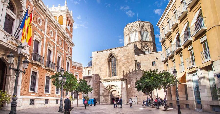 Valencia: Essentials and World Heritages Sites Walking Tour - Why this is a smart first look at Valencia