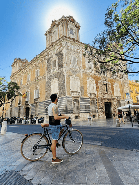 Valencia: Essentials Bike Tour from Ruzafa - Why this short Valencia ride works so well
