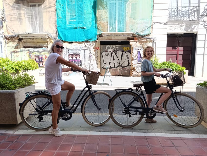 Valencia: Essentials Bike Tour from Ruzafa - Porta de la Mar and Puente de las Flores
