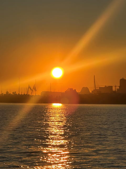 Valencia: Exclusive Sunset Cruise with Drink - Should you book this Valencia sunset boat ride?