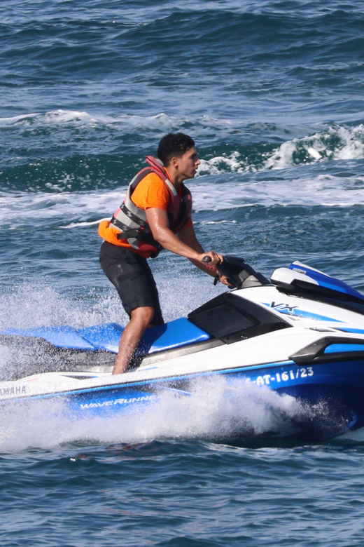Valencia: Excursión en Moto de Agua + Paddle Surf - A balanced look at the drawbacks