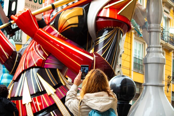 Valencia: Fallas Festival Walking Tour with Entry Ticket - Guide quality and the audio-device issue