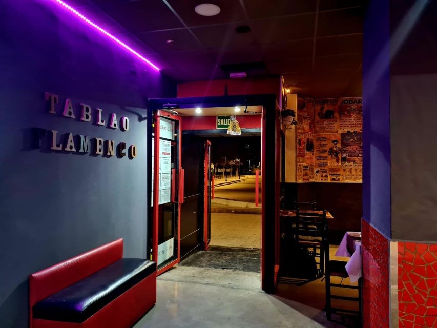 Valencia: Flamenco at Toro y La Luna with optional Dinner - Choosing show only or dinner and flamenco