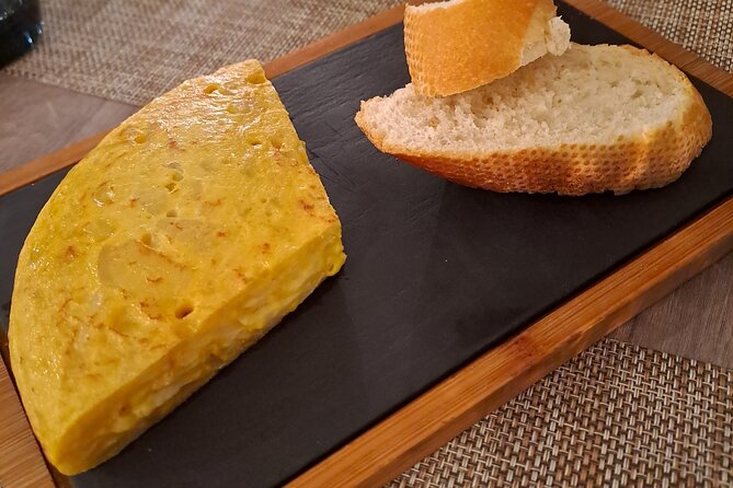 Valencia Food Tour: Tapas, Drinks and Delights with a Local - Starting at Plaça del Comte de Bunyol