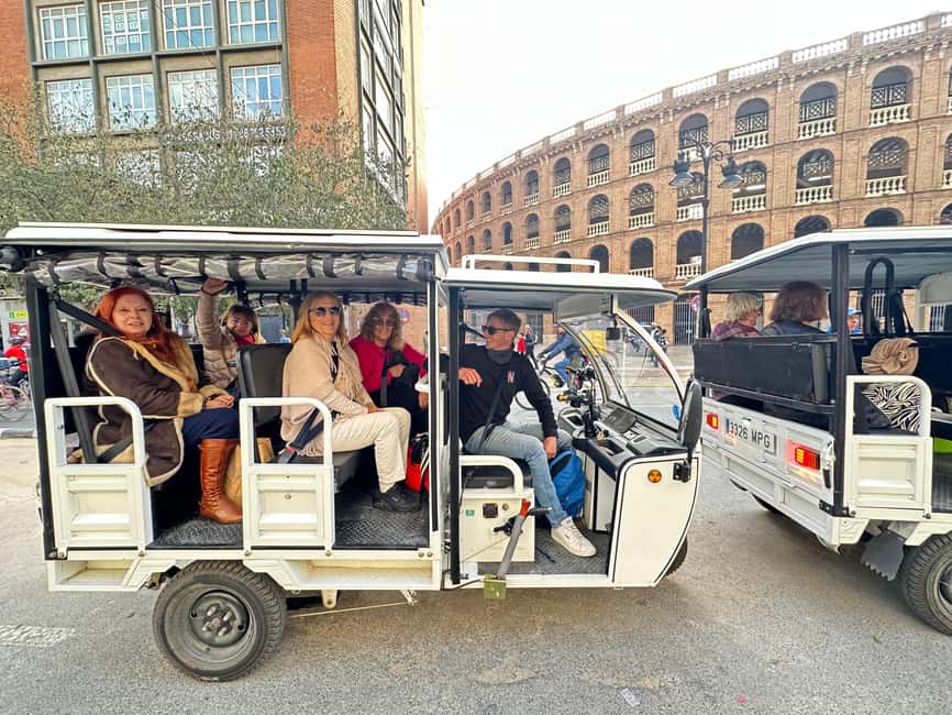 Valencia: Full Tuk Tuk Tour 2H - The guides make the difference